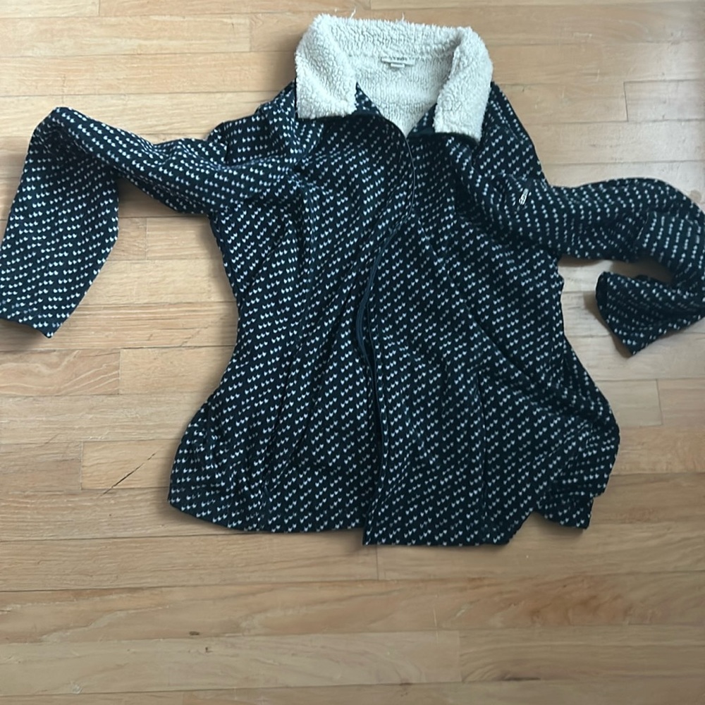 Women’s fleece zip up